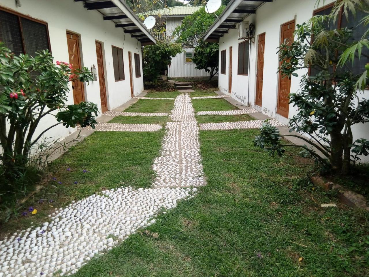 Aylos Bay Hotell Akosombo Eksteriør bilde